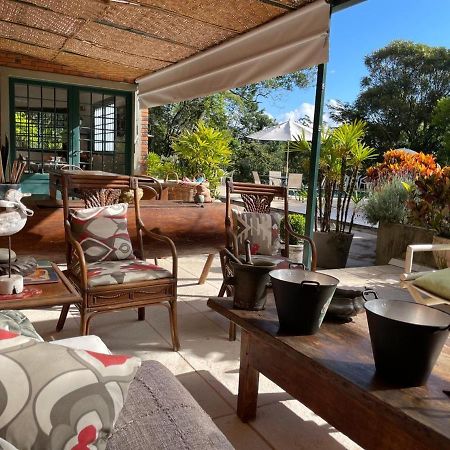 Villa Serena Bed & Breakfast Эмбу Экстерьер фото