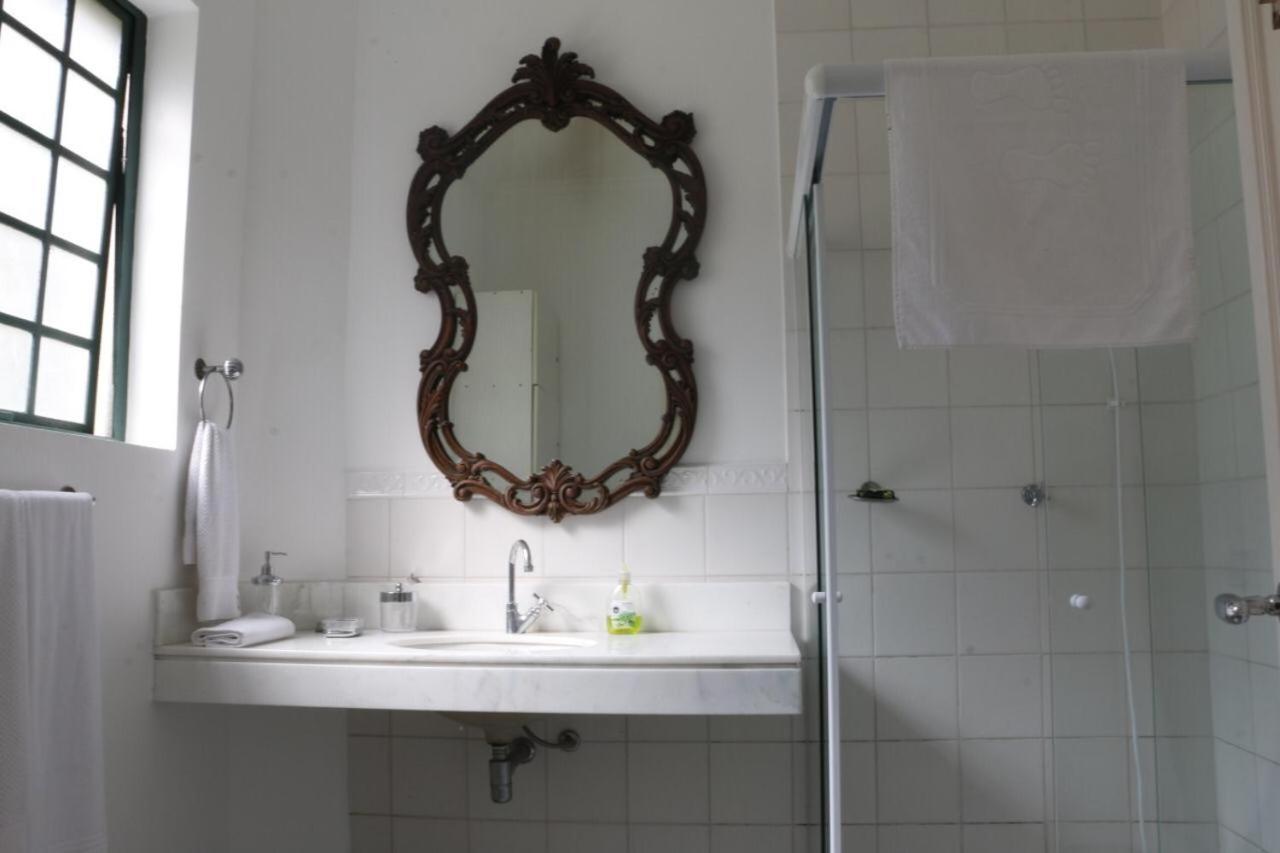 Villa Serena Bed & Breakfast Эмбу Экстерьер фото