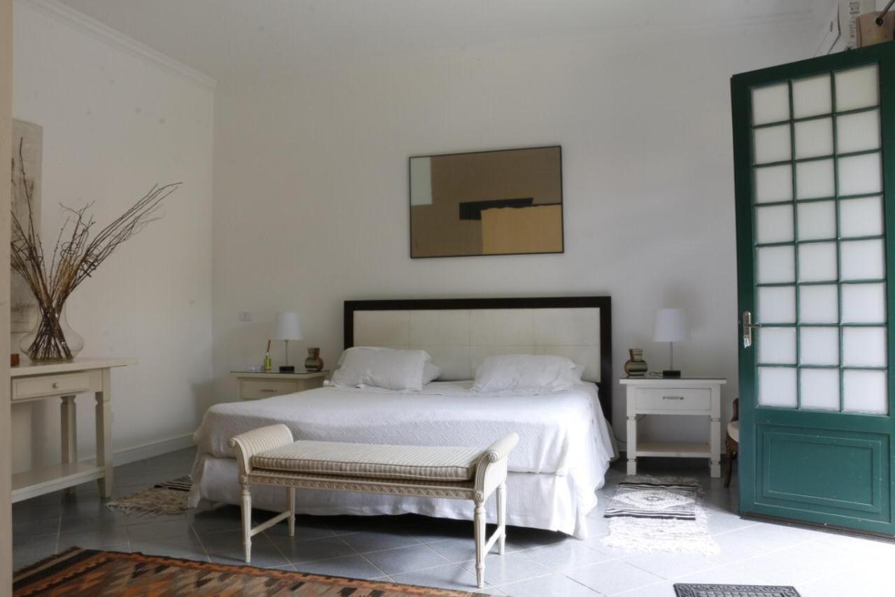 Villa Serena Bed & Breakfast Эмбу Экстерьер фото